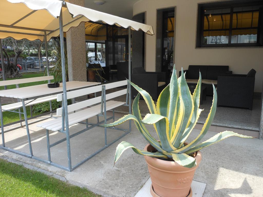Hotel Jesolo Sand Exteriör bild