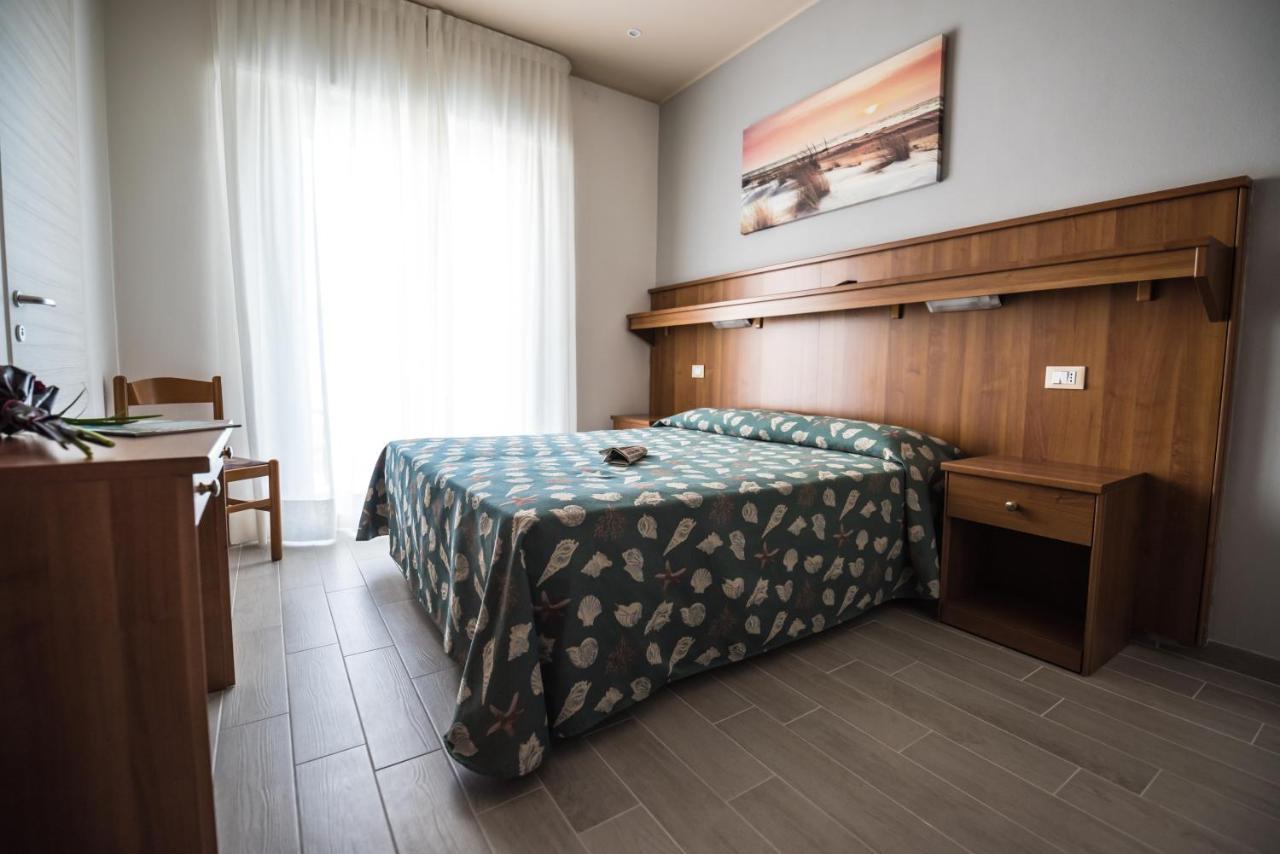 Hotel Jesolo Sand Exteriör bild
